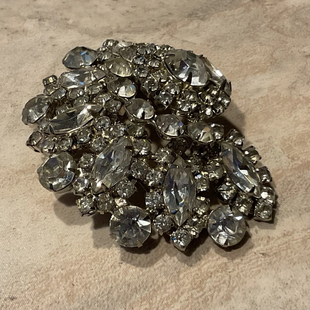 Garne  Rhinestone Brooch silvertone signed 3” across vintage